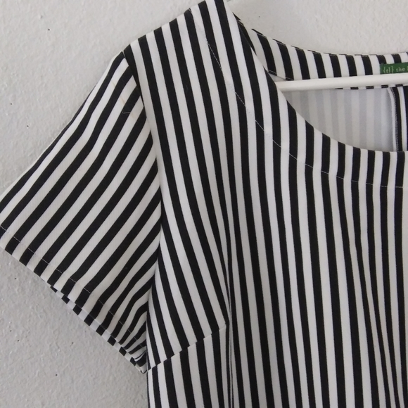 {tl} the letter asymmetrical hi-low striped blouse - Picture 4 of 10